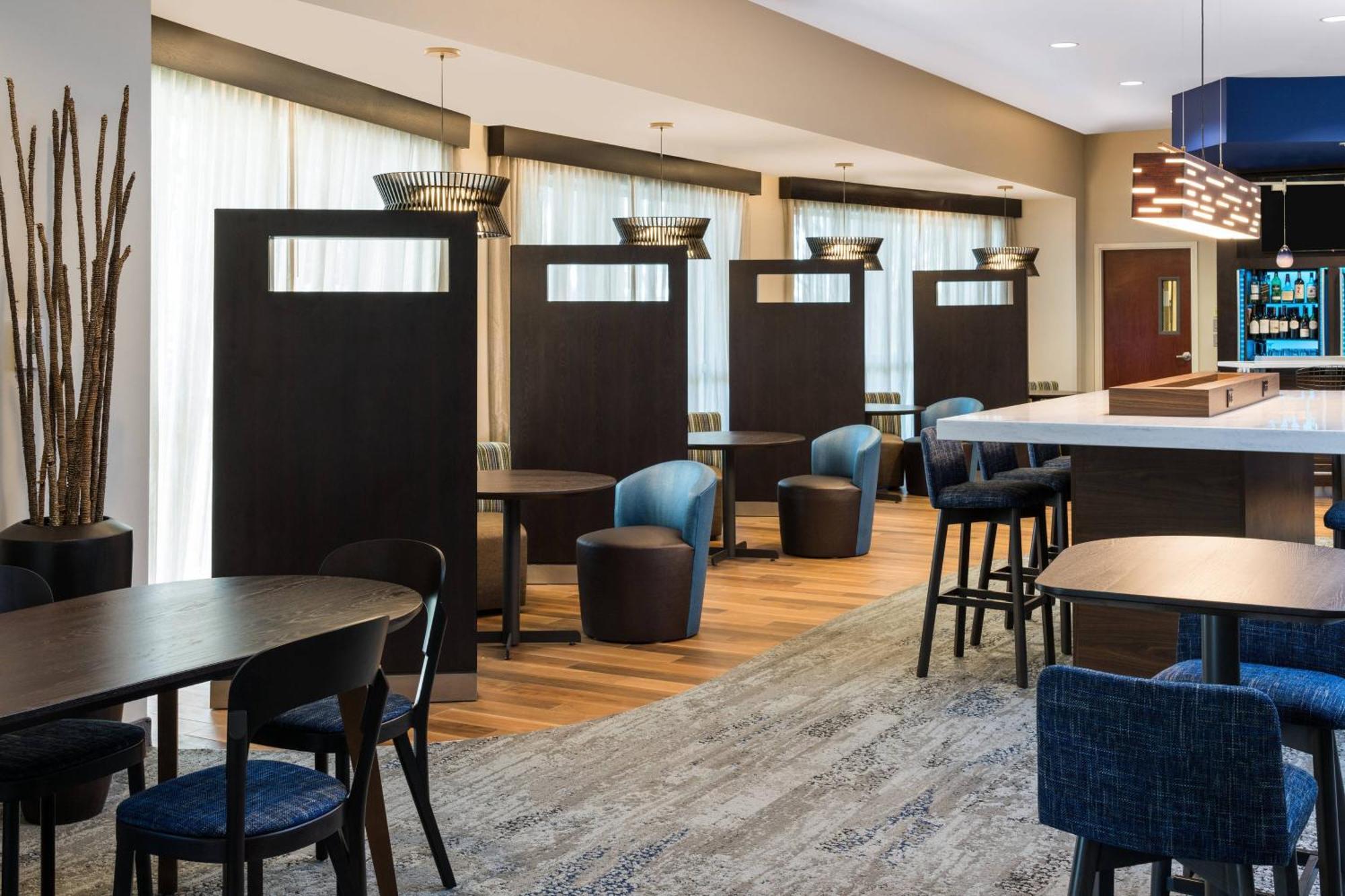 Courtyard By Marriott Fort Lauderdale Airport & Cruise Port Дания-Бич Экстерьер фото